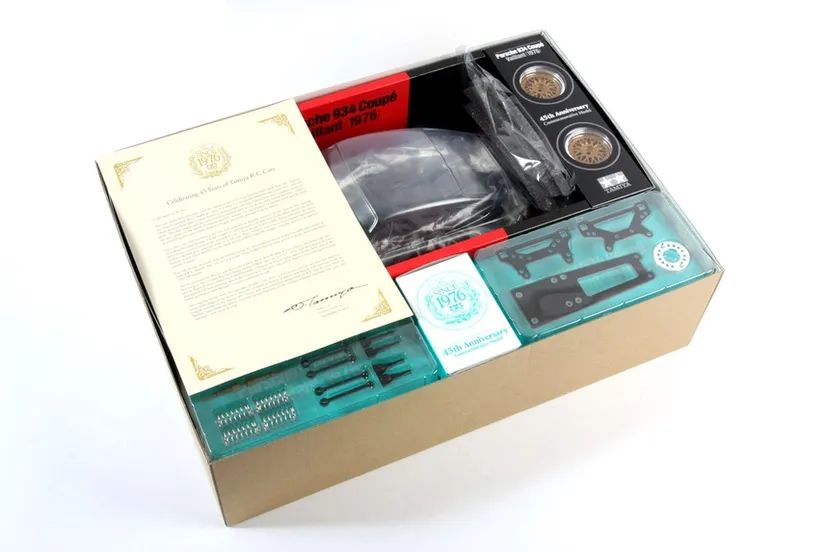 Porsche 934 Coupe Vaillant TA02SW (1976) 45Th Anniversary Tamiya - 47477