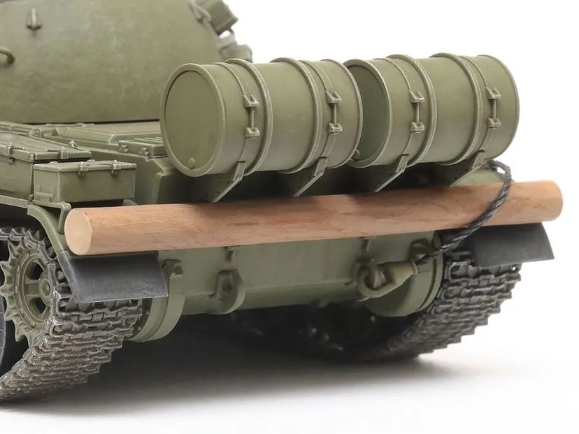 Russian Medium Tank T-55 1/48 Kit di Montaggio Tamiya