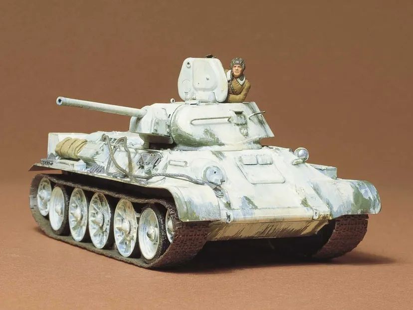 Russian T34/76 1942 1/35 Kit di Montaggio Tamiya