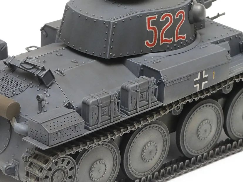 Panzer 38(T) Ausf.E/F 1/35 Kit di Montaggio Tamiya