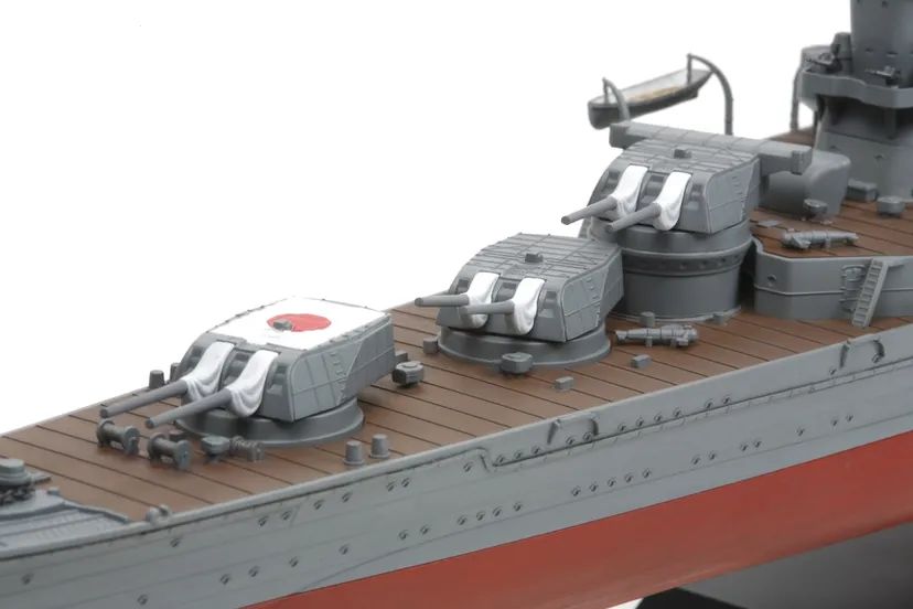 Japanese Heavy Cruiser Mogami 1/350 Kit di Montaggio Tamiya