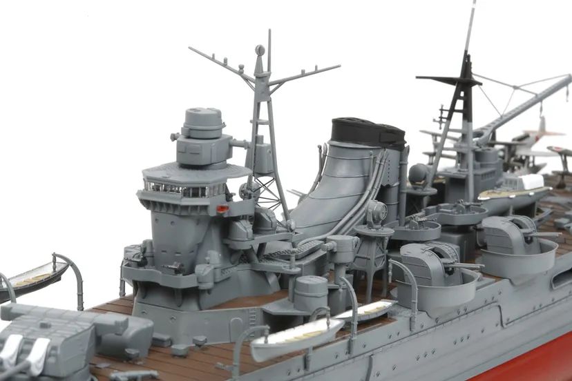 Japanese Heavy Cruiser Mogami 1/350 Kit di Montaggio Tamiya