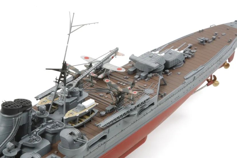 Japanese Heavy Cruiser Mogami 1/350 Kit di Montaggio Tamiya