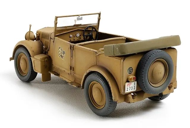508Cm "Coloniale" Staff Car Italian/German 1/35 Kit di Montaggio Tamiya - 37014
