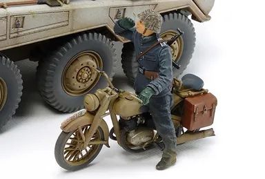 Blindato Sd.Kfz. 234/1 con Canna 2cm 1/35 Kit di Montaggio Tamiya - 37019