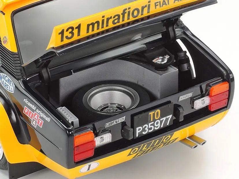 131 Abarth Rally Olio Fiat 1/20 Kit di Montaggio Tamiya