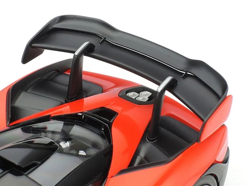 McLaren Senna 1/24 Kit di Montaggio Tamiya