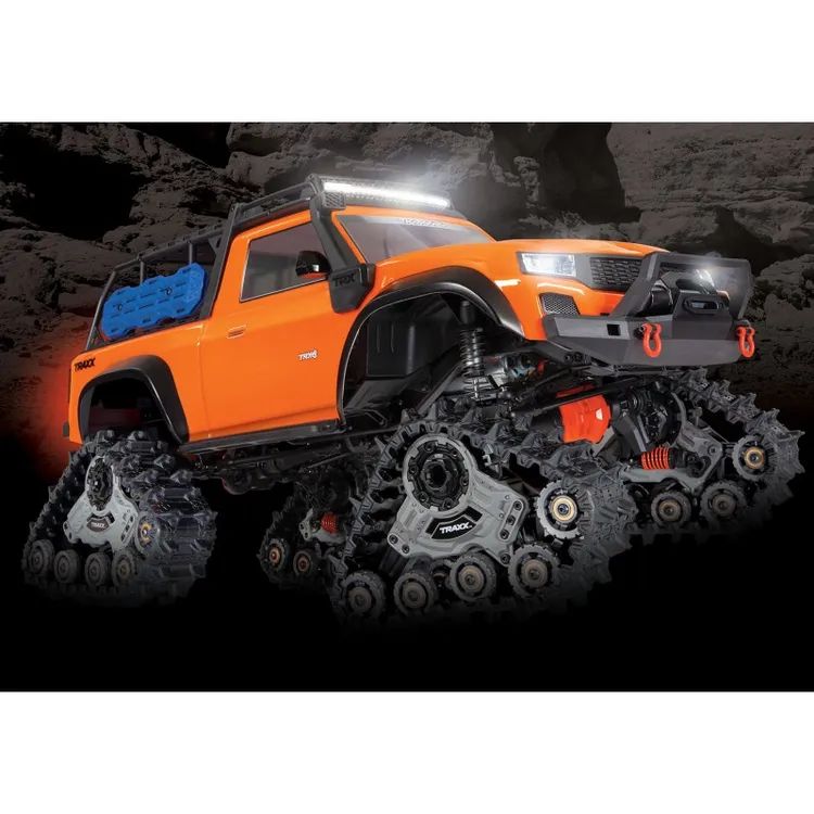 TRX-4 Sport 1:10 4x4 Trail Crawler con Cingoli TRAXX e Kit Luci Traxxas