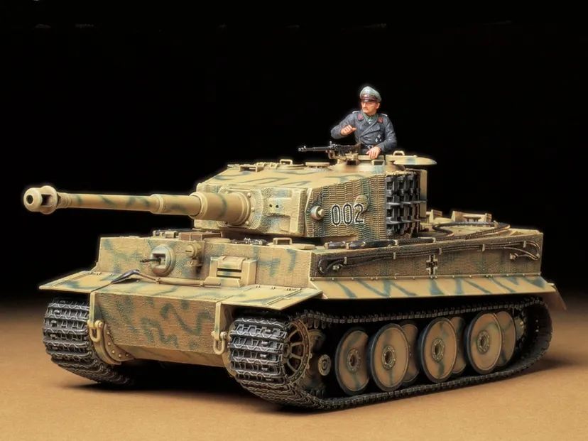 German Tiger I Mid Production 1/35 Kit di Montaggio Tamiya