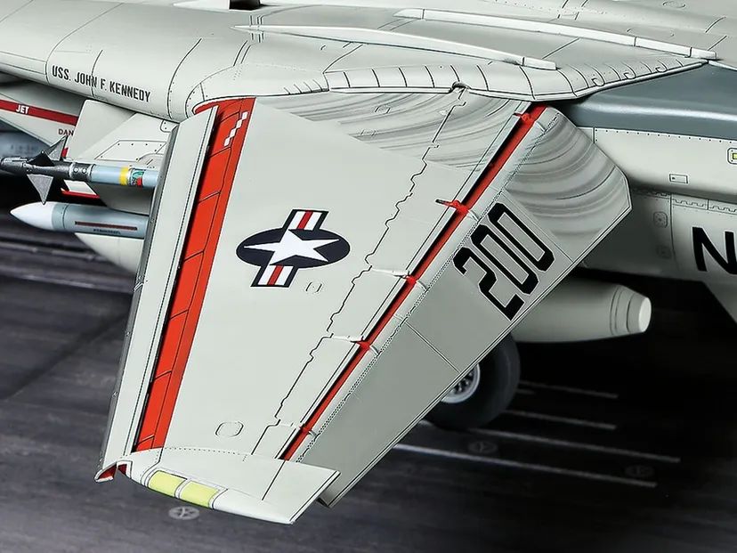 Grumman F-14A Tomcat Late Model Carrier Launch Set 1/48 Kit di Montaggio Tamiya - 61122