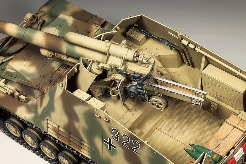 Ger Heavy Sp Howitzer Hummel Late Production 1/35 Kit di Montaggio Tamiya