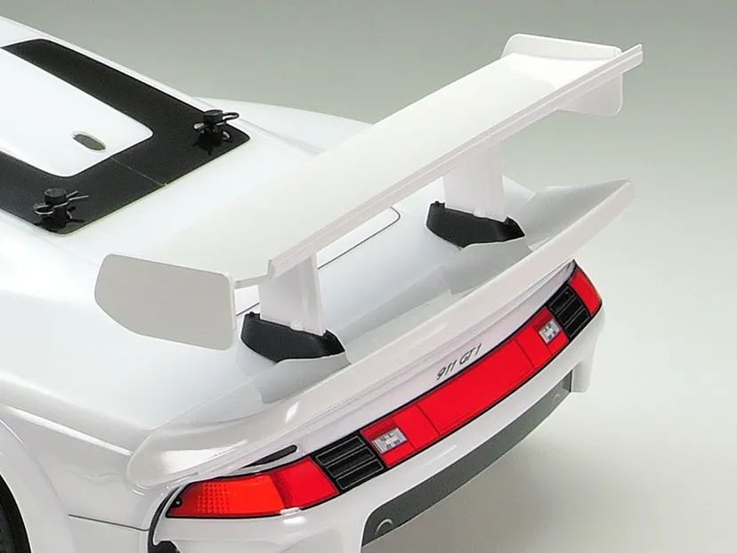 Porsche 911 Gt1 Street TA03R-S Tamiya - 47443