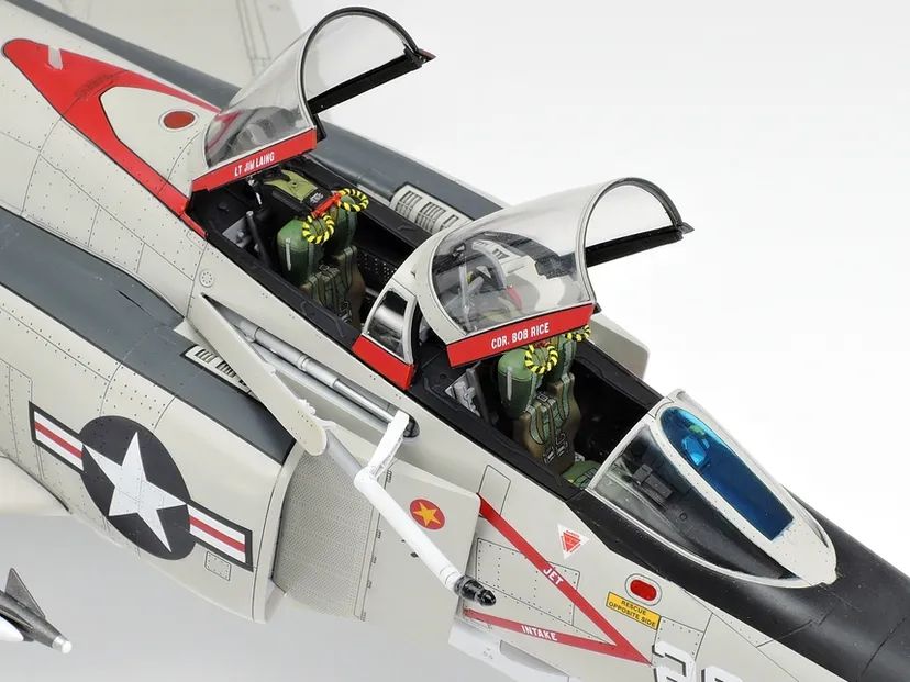 Mcdonnell F-4B Phantom II 1/48 Kit di Montaggio Tamiya - 61121
