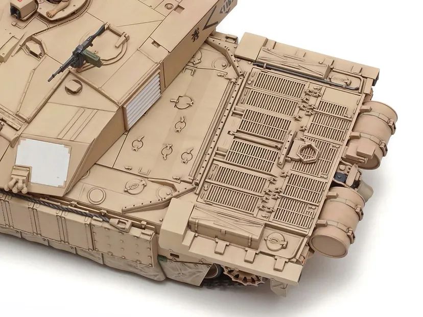 British Tank Challenger 2 Desertised 1/48 Kit di Montaggio Tamiya - 32601