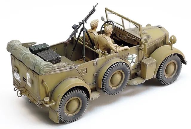 German Horch Kfz.15 "North Africa Campaign" 1/35 Kit di Montaggio Tamiya - 37015