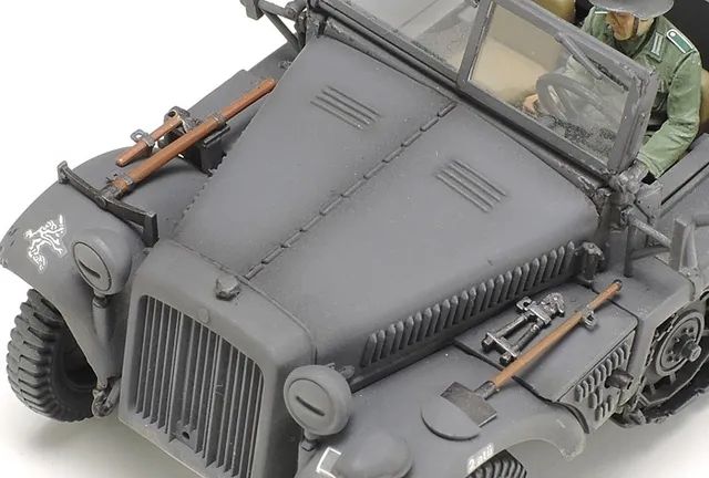 German 1T Half-Track Sd.Kfz 10 1/35 Kit di Montaggio Tamiya - 37016