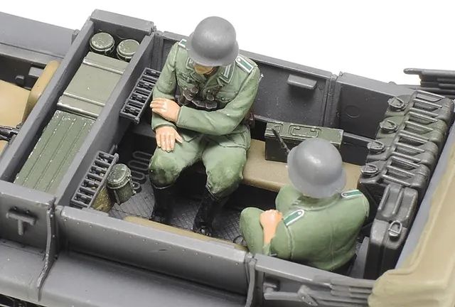 German 1T Half-Track Sd.Kfz 10 1/35 Kit di Montaggio Tamiya - 37016