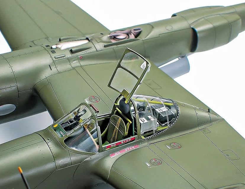 Lockheed P-38 F/G Lightning 1/48 Kit di Montaggio Tamiya - 61120