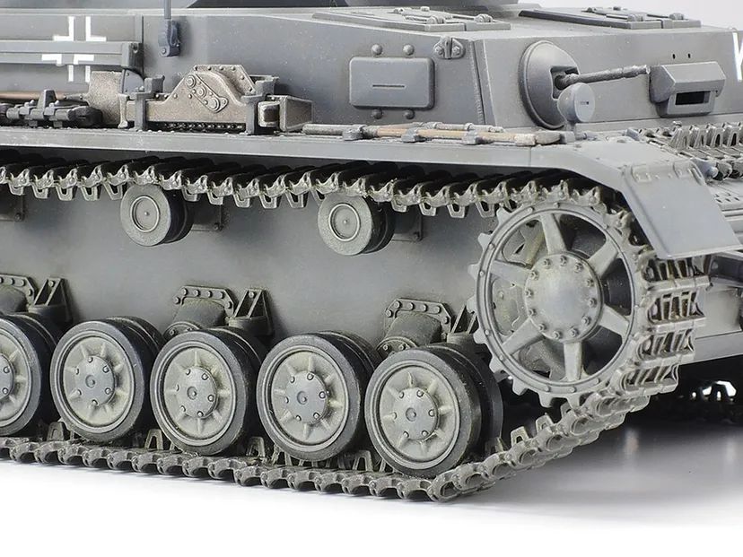 German Tank Pz.Kpfw.IV 1/35 Kit di Montaggio Tamiya