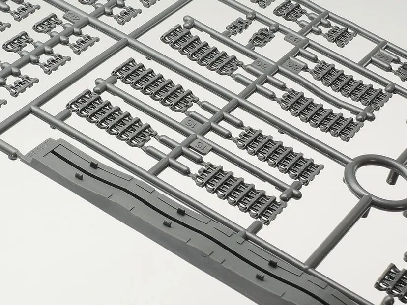 German Tank Pz.Kpfw.IV 1/35 Kit di Montaggio Tamiya