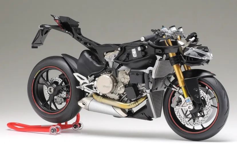 Ducati 1199 Panigale S 1/12 Kit di Montaggio Tamiya