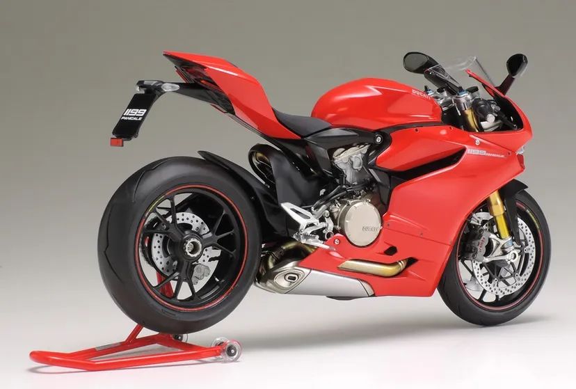 Ducati 1199 Panigale S 1/12 Kit di Montaggio Tamiya