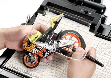 Base da Lavoro con Lente Tamiya