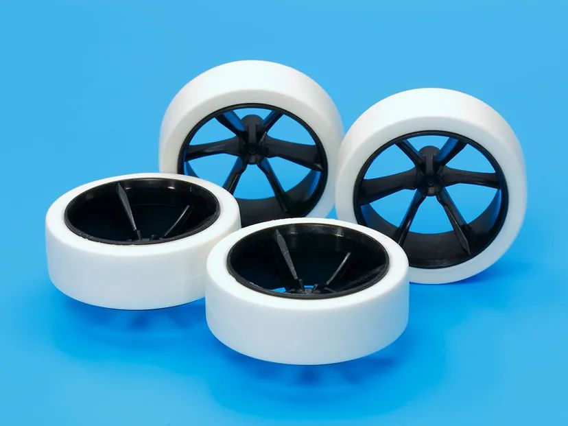 Hard Large Dia. Low-Profile Tires & Carbon 6-Spoke Wheels - 95371