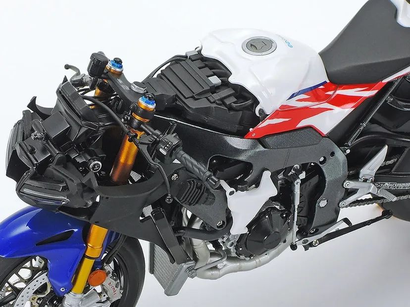 Honda CBR1000RR-R Fireblade SP 30Th Anniversary 1/12 Kit di Montaggio Tamiya