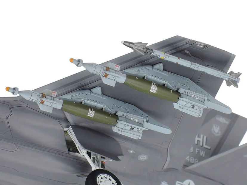 Lockheed Martin F-35 A Lightning II 1/72 Kit di Montaggio Tamiya