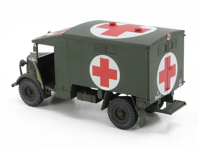 British 2T 4x2 Ambulance 1/48 Kit di Montaggio Tamiya