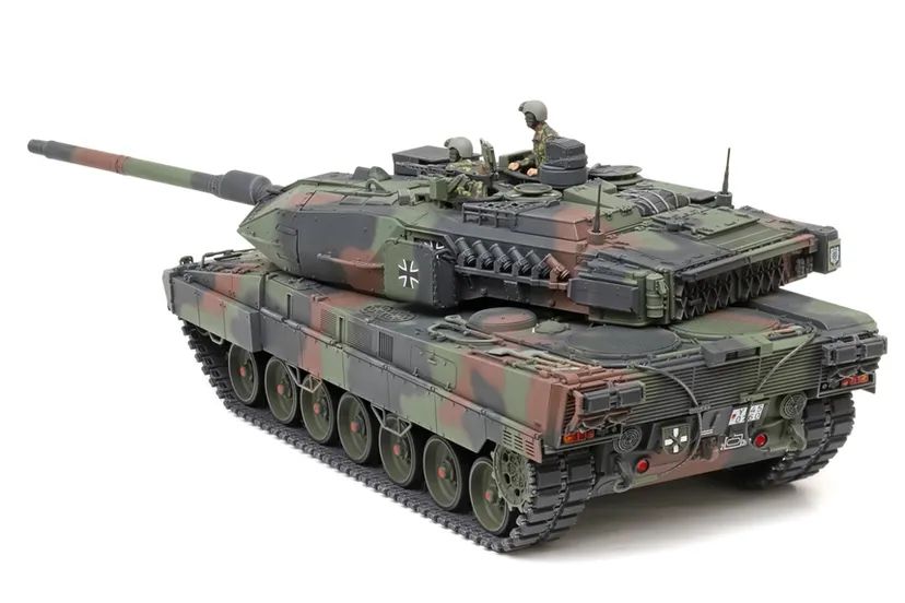 Leopard 2 A7V 1/35 Kit di Montaggio Tamiya