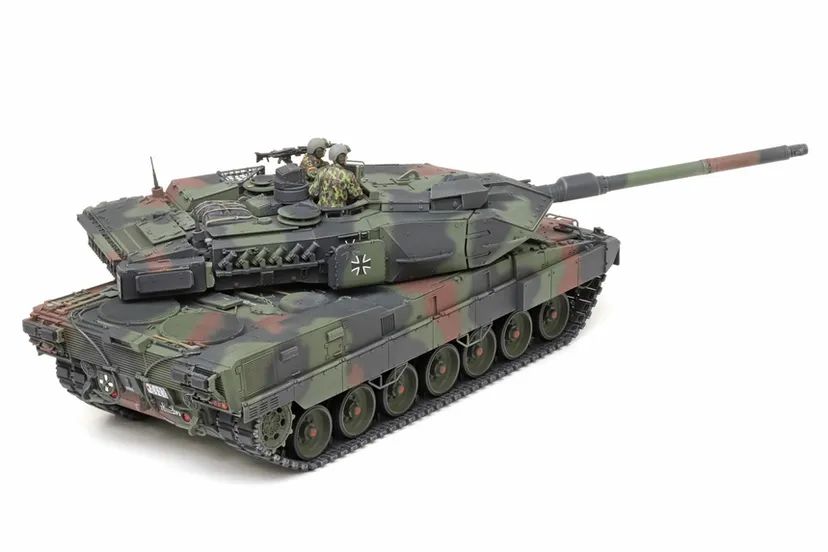 Leopard 2 A7V 1/35 Kit di Montaggio Tamiya
