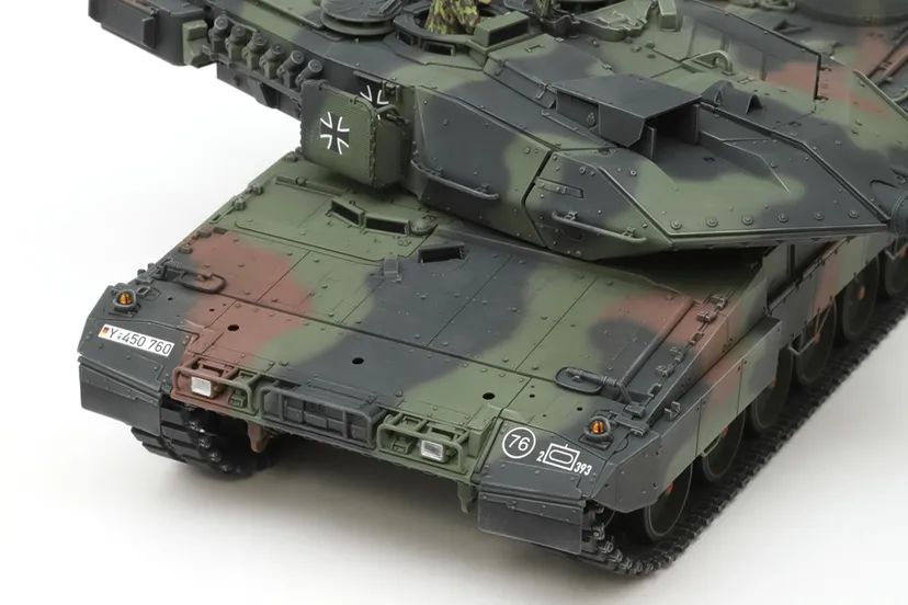 Leopard 2 A7V 1/35 Kit di Montaggio Tamiya