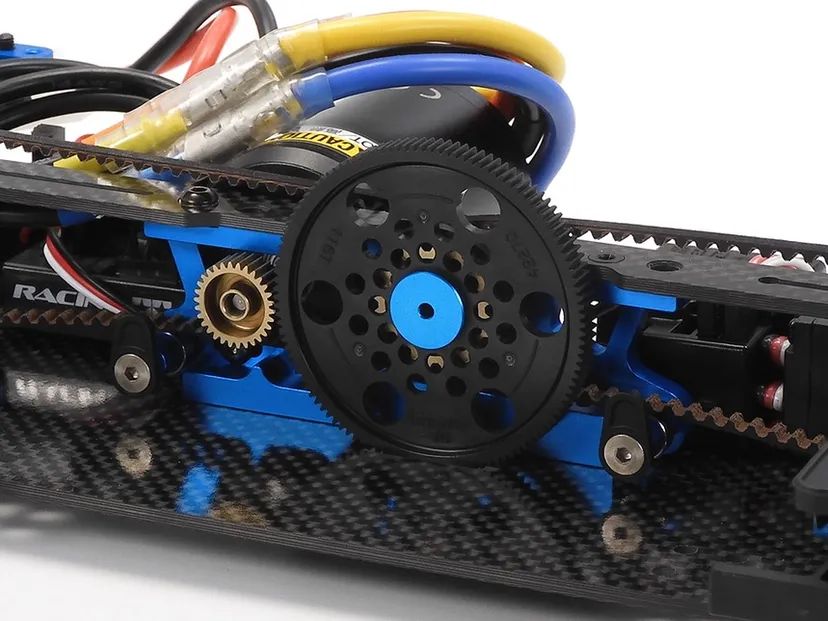 Tamiya TRF421
