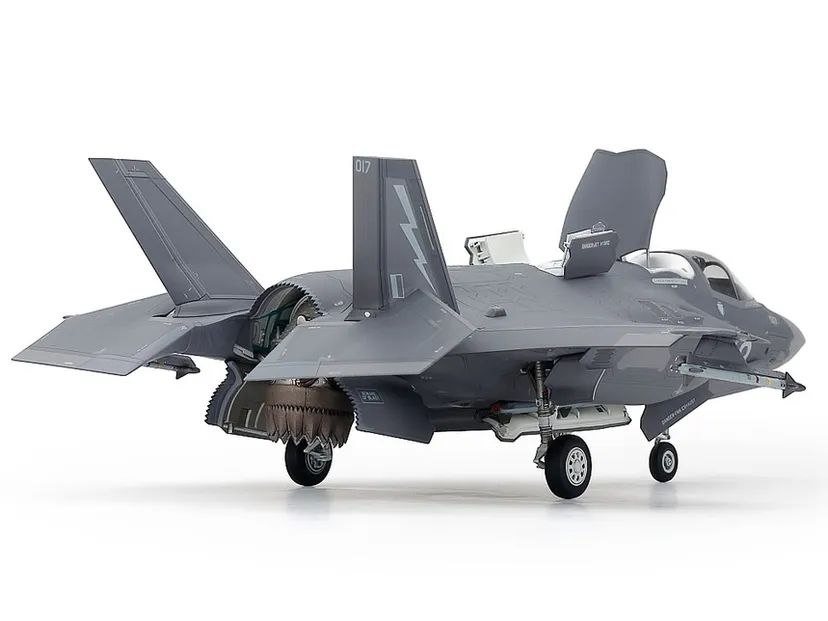 Lockheed Martin F-35 B Lightning II 1/72 Kit di Montaggio Tamiya