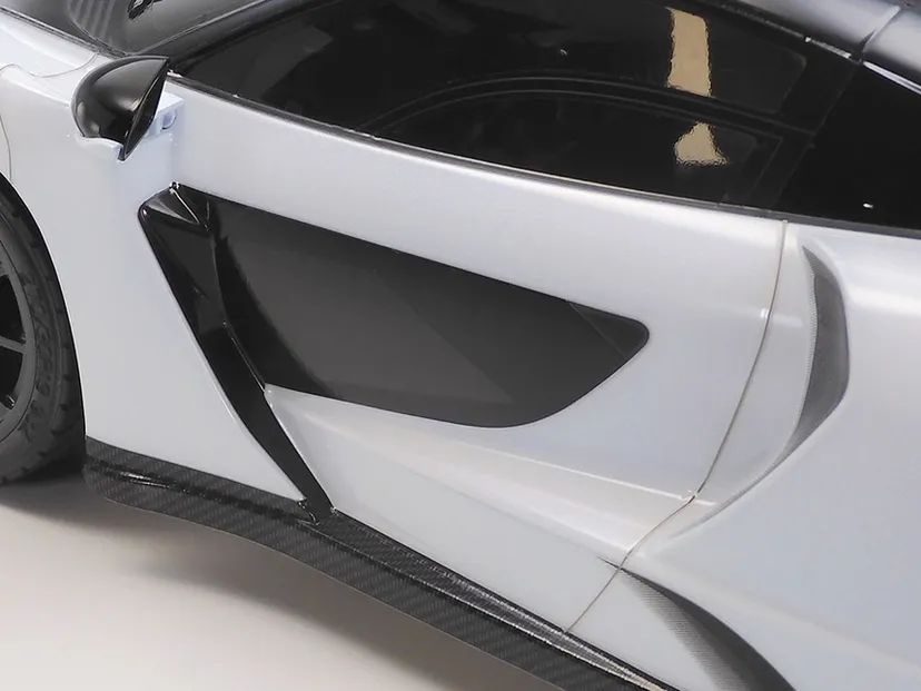 McLaren Senna TT-02 Tamiya