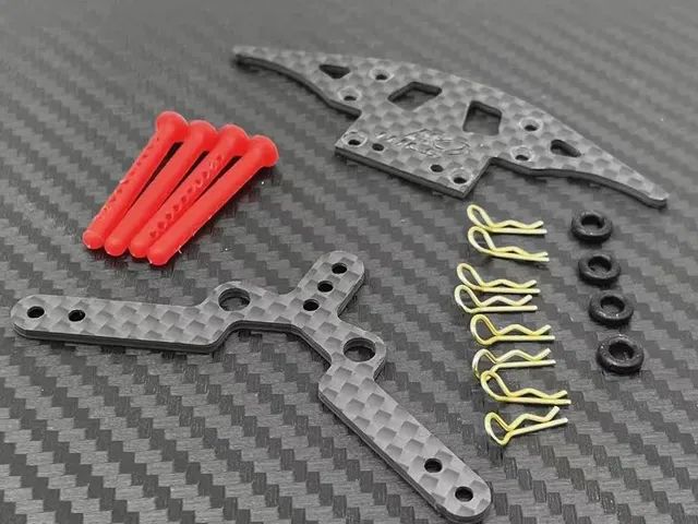 MC3WLS LBMK-2 - Lexan Body Mounting Kit For Kyosho MR-03 (Red)