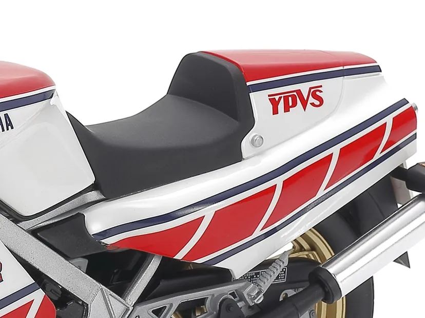 Yamaha RZV500R Kit CF437 1/12 Kit di Montaggio Tamiya