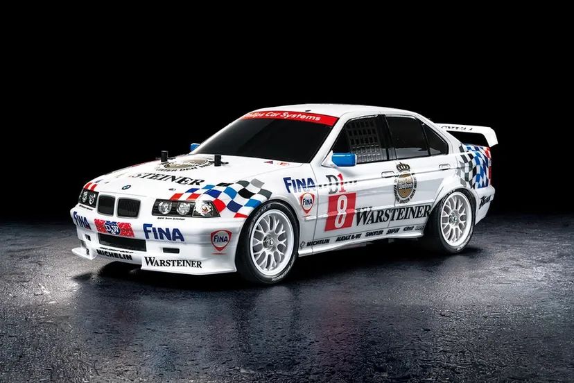 BMW 318i STW TT-01E Tamiya